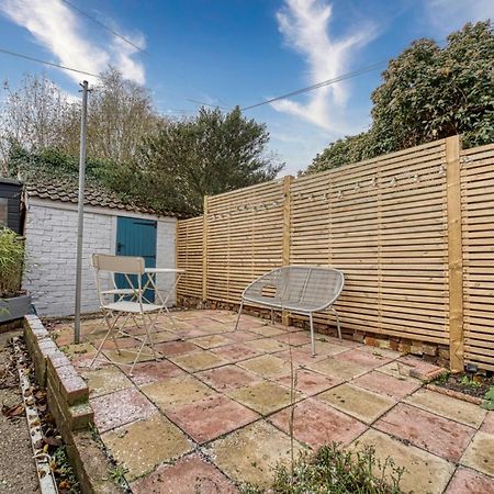 Host & Stay - Loughborough Road House Leicester Bagian luar foto